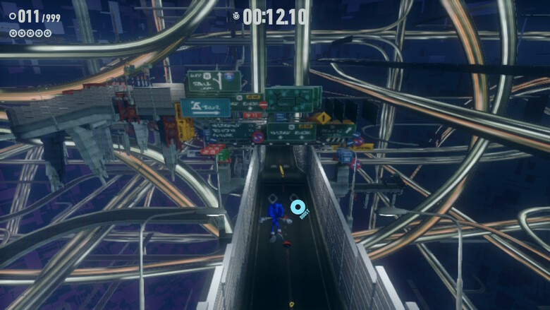 The weaving, weird dysfunctional city levels look REALLY cool in this game, though. Kudos for this one!